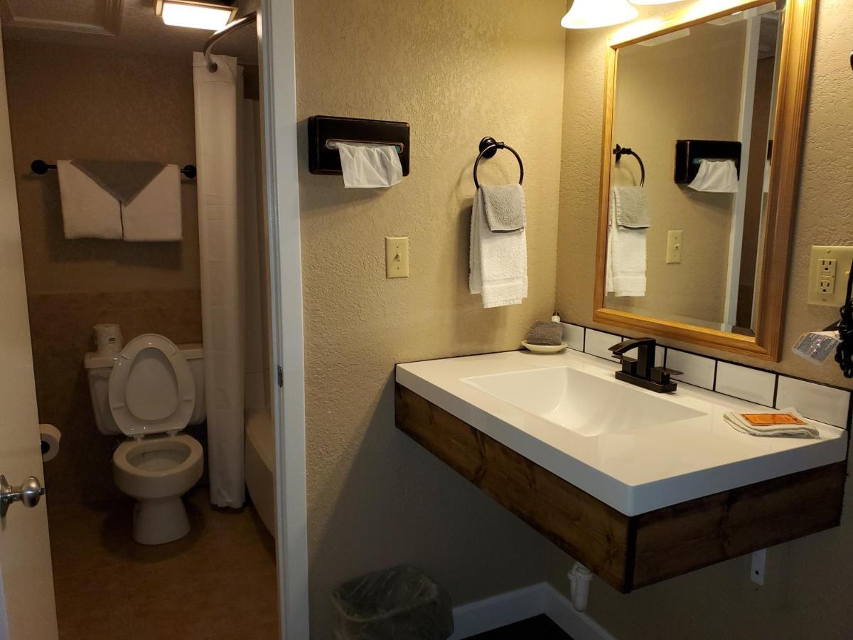 Kansas Country Inn Oakley Kültér fotó