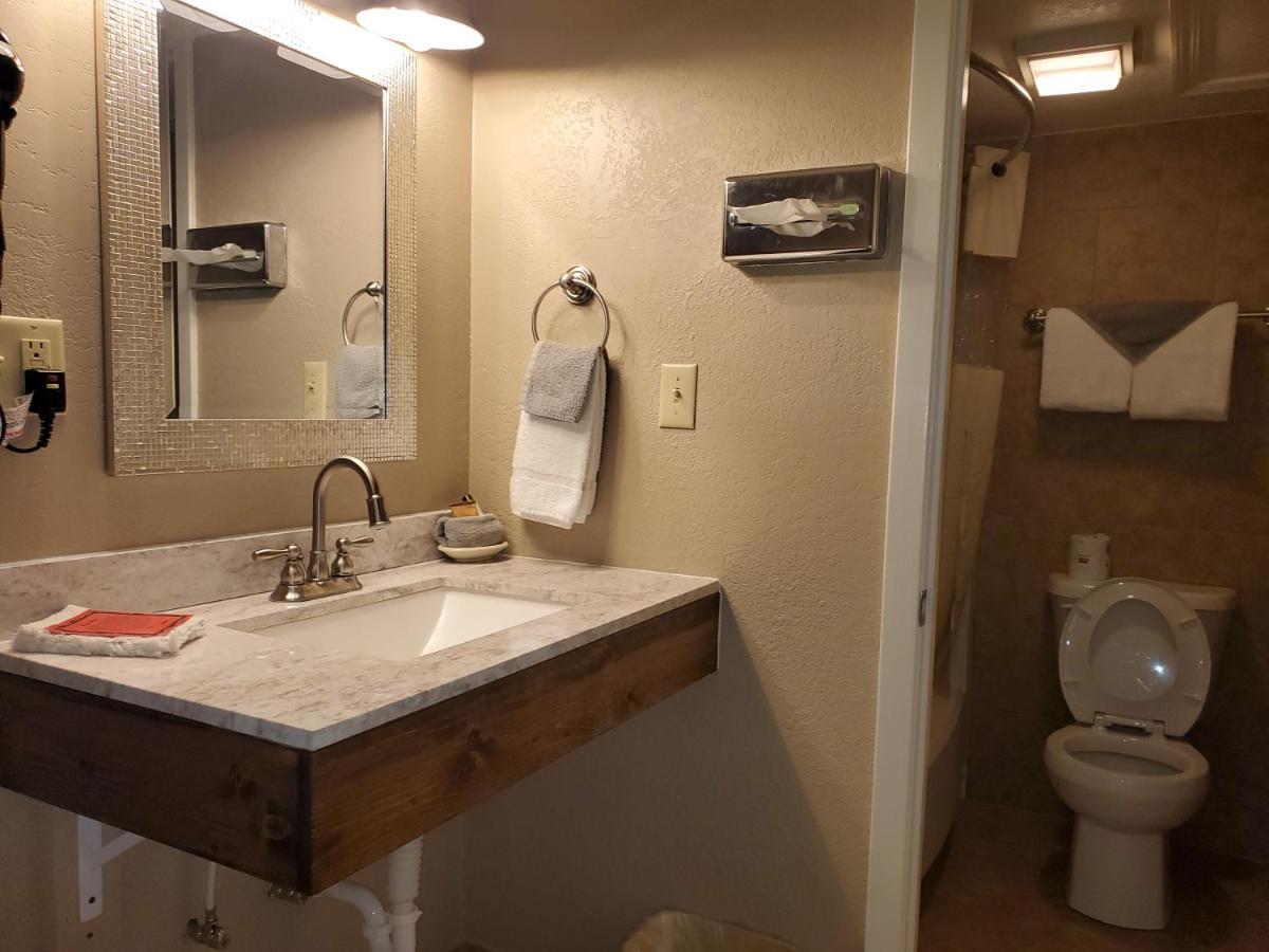 Kansas Country Inn Oakley Kültér fotó