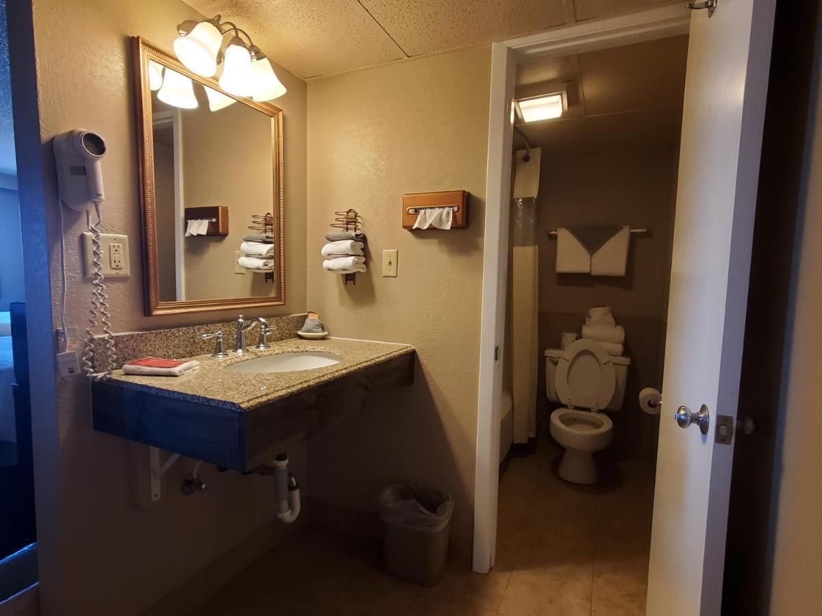 Kansas Country Inn Oakley Kültér fotó