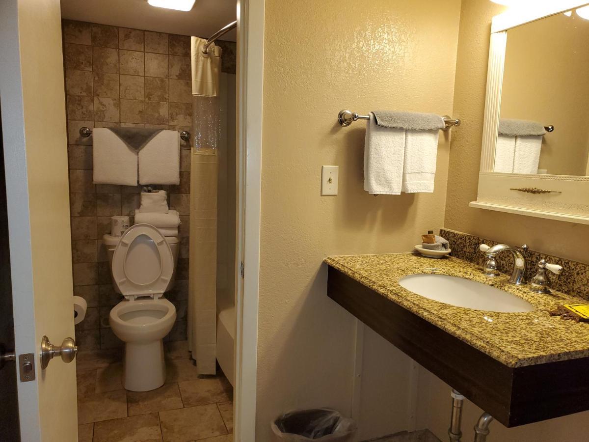 Kansas Country Inn Oakley Kültér fotó