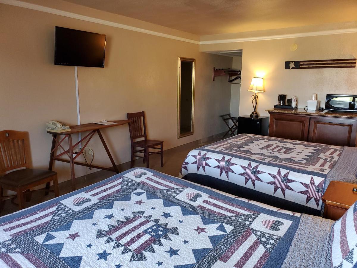Kansas Country Inn Oakley Kültér fotó